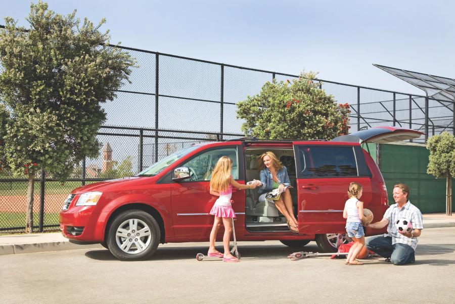 Dodge Grand Caravan 2008 года  (фото 40 из 44)